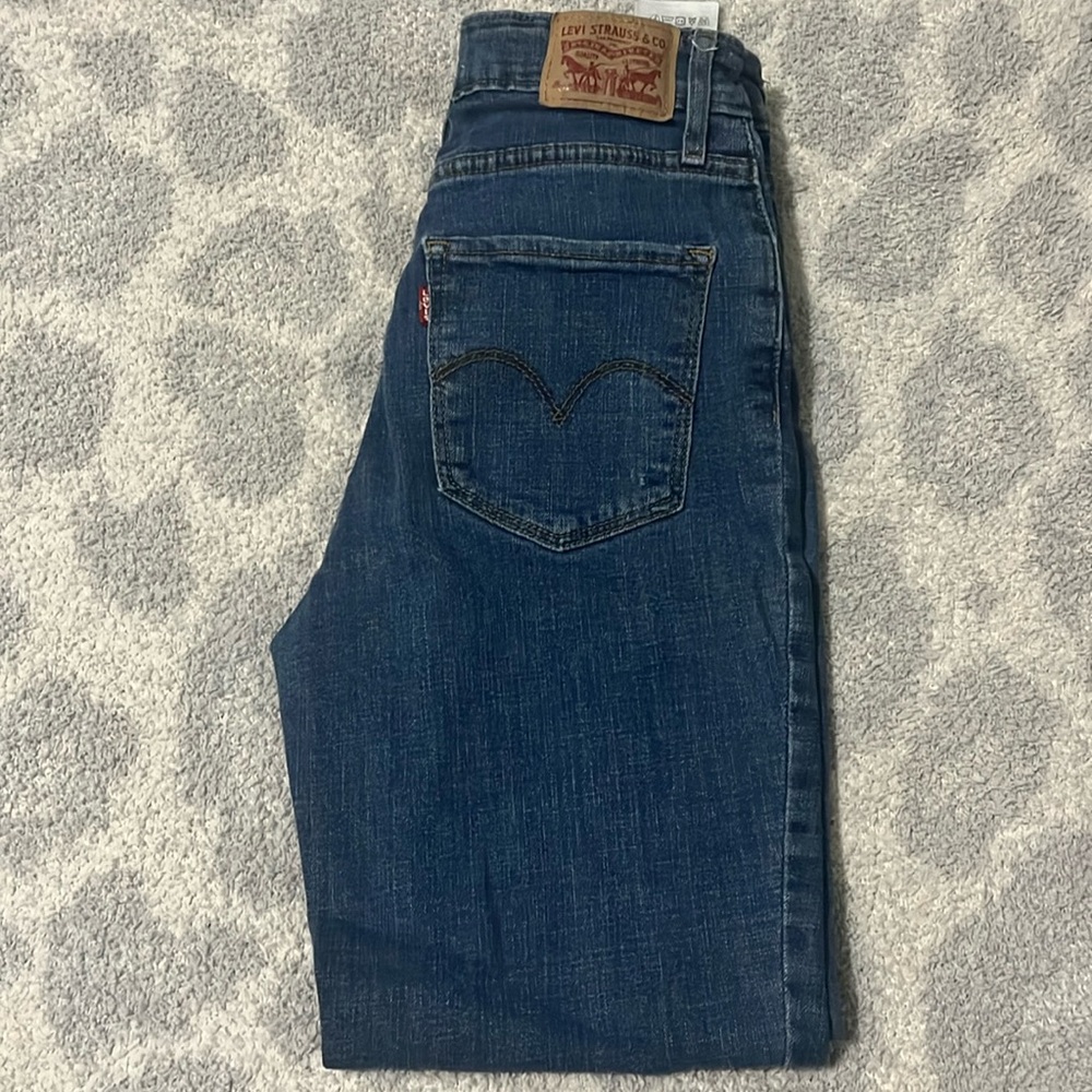 Women’s skinny Levi jeans